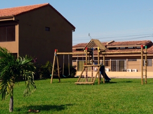 Amenities include playgrounds for children.